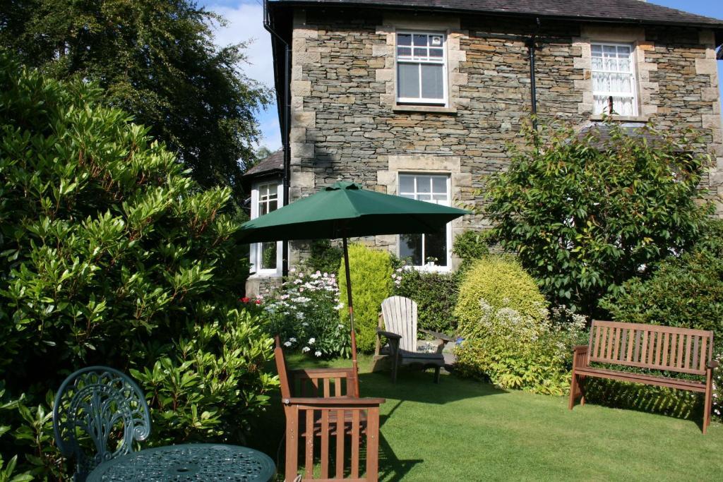 Ivythwaite Lodge Guest House 윈더미어 외부 사진